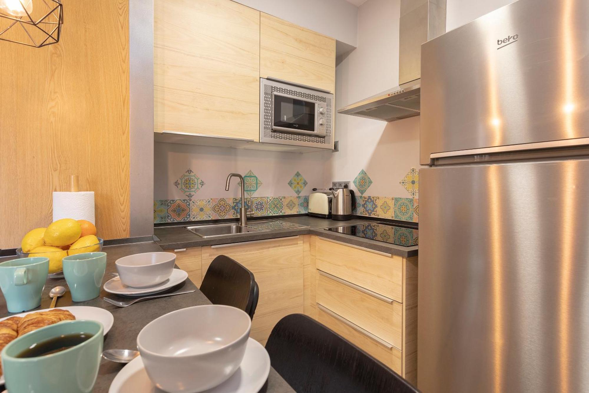 Coqueto Apartamento Junto A Calle Larios By Rent Me Malaga Exterior photo
